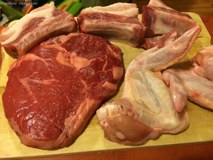 Fleisch von Rind, Schwein und Geflügel